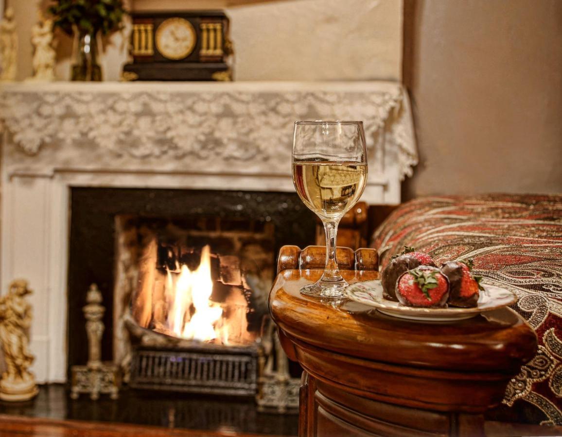 Mcmillan Inn Savannah Extérieur photo