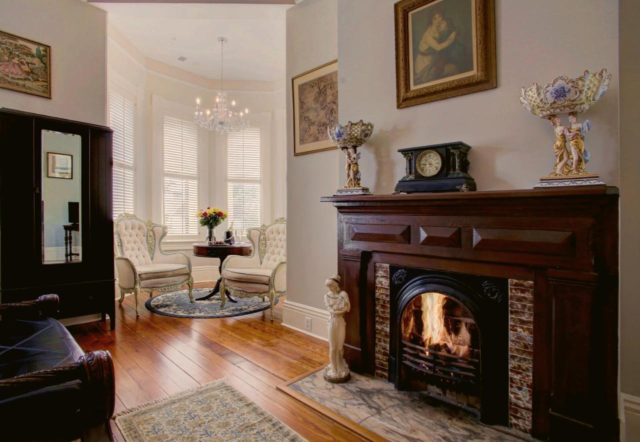 Mcmillan Inn Savannah Extérieur photo