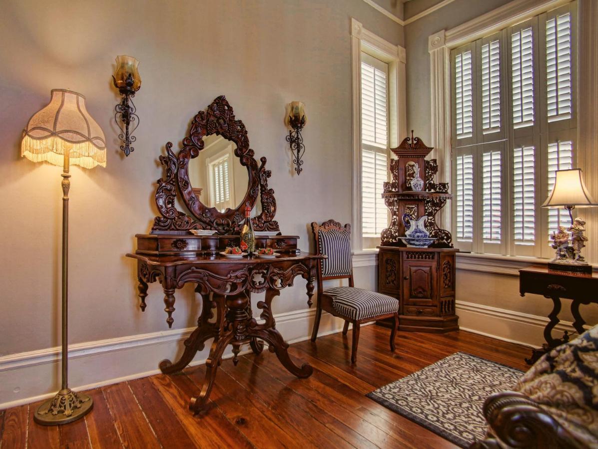 Mcmillan Inn Savannah Extérieur photo