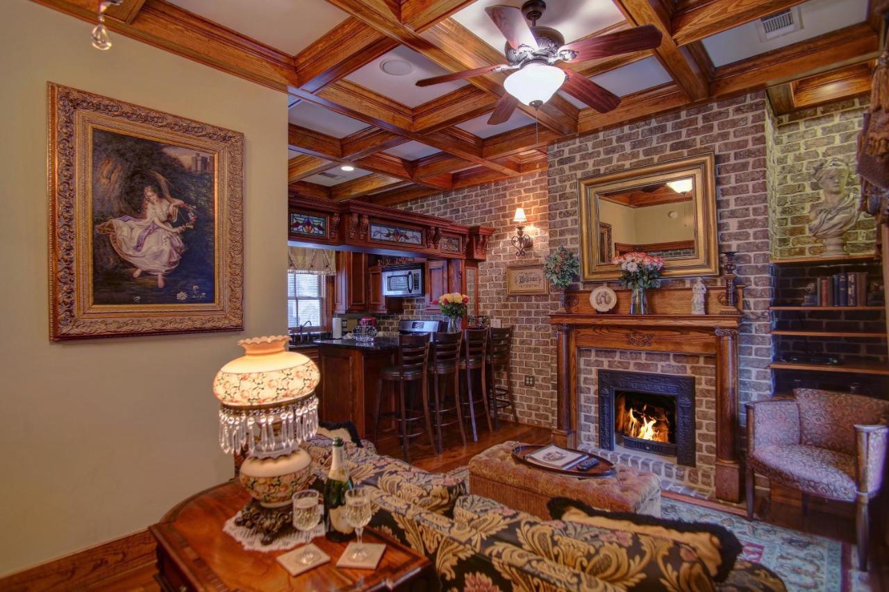 Mcmillan Inn Savannah Extérieur photo