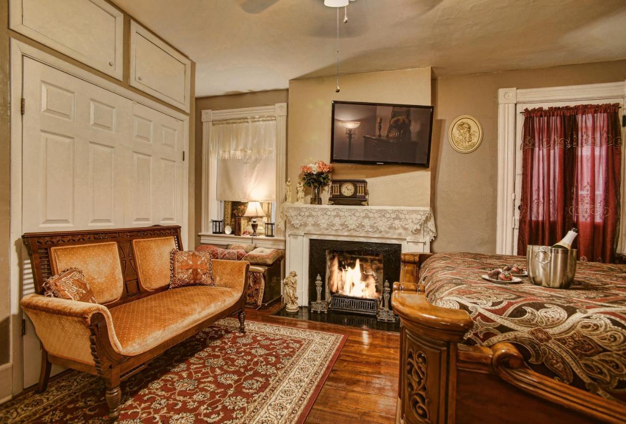 Mcmillan Inn Savannah Extérieur photo
