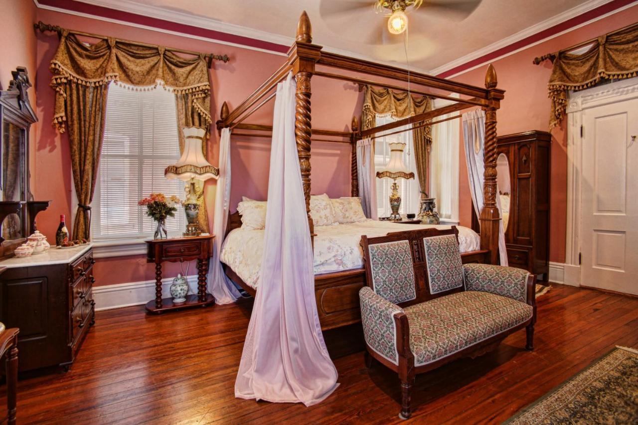 Mcmillan Inn Savannah Extérieur photo
