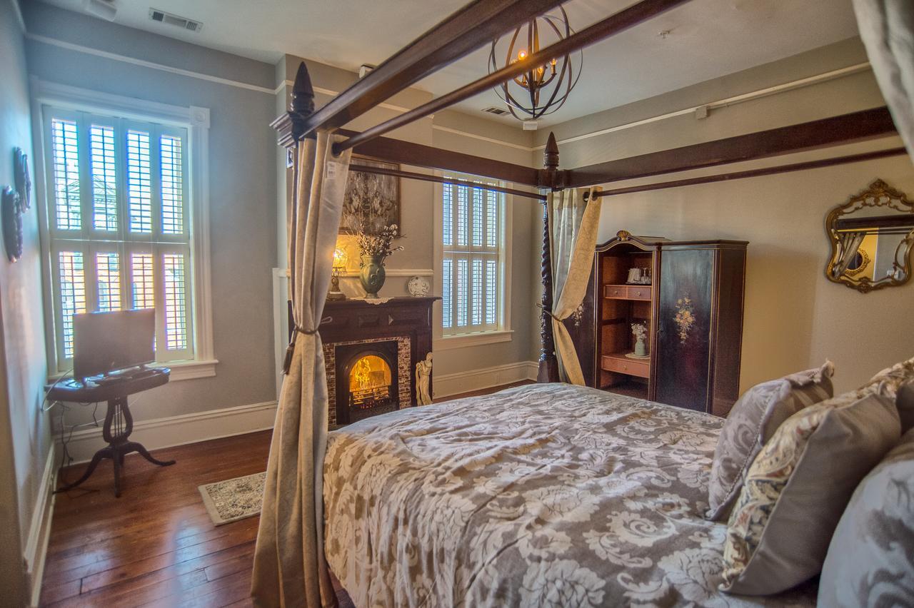 Mcmillan Inn Savannah Extérieur photo